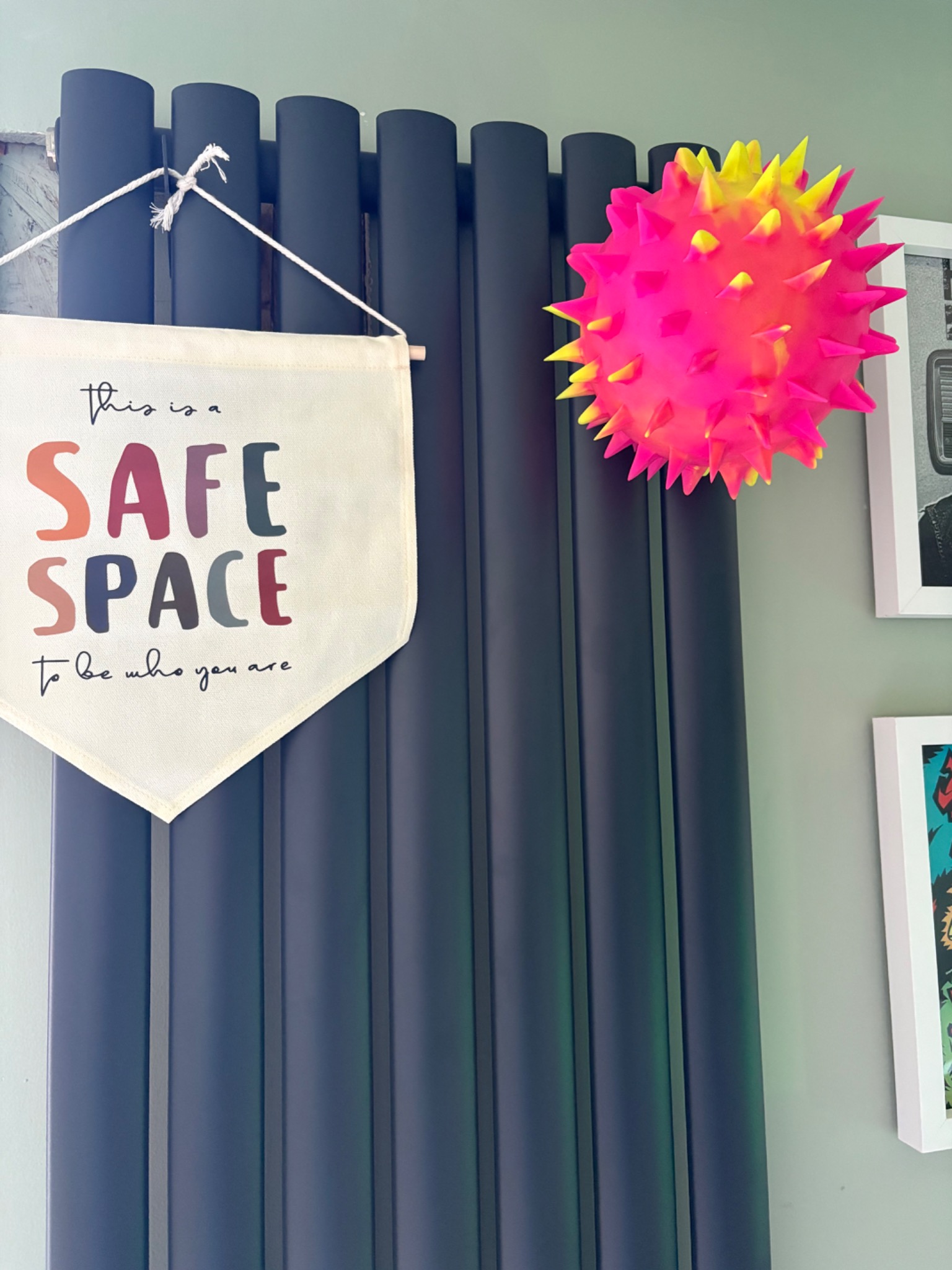Safe space sign and sensory light